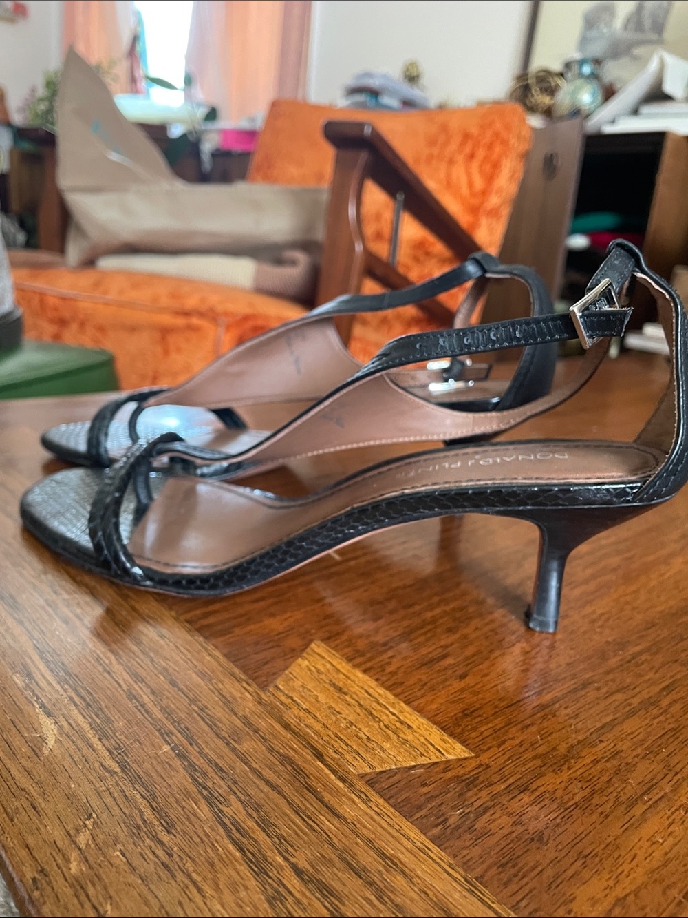 Donald J. Pliner Black Strappy Kitten Heel Sandals vintage